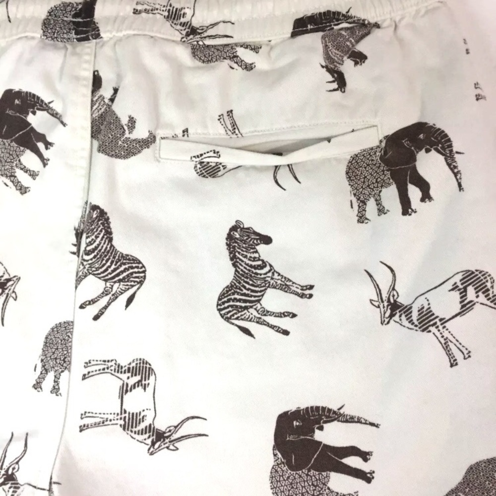 Mens Animal Print Shorts Off White Size Large - Picture 4 of 8
